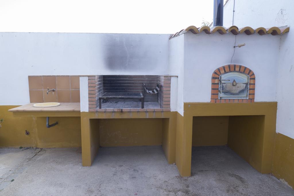 Casa Rural Dehesa De Solana Herrera de Alcantara Exterior photo